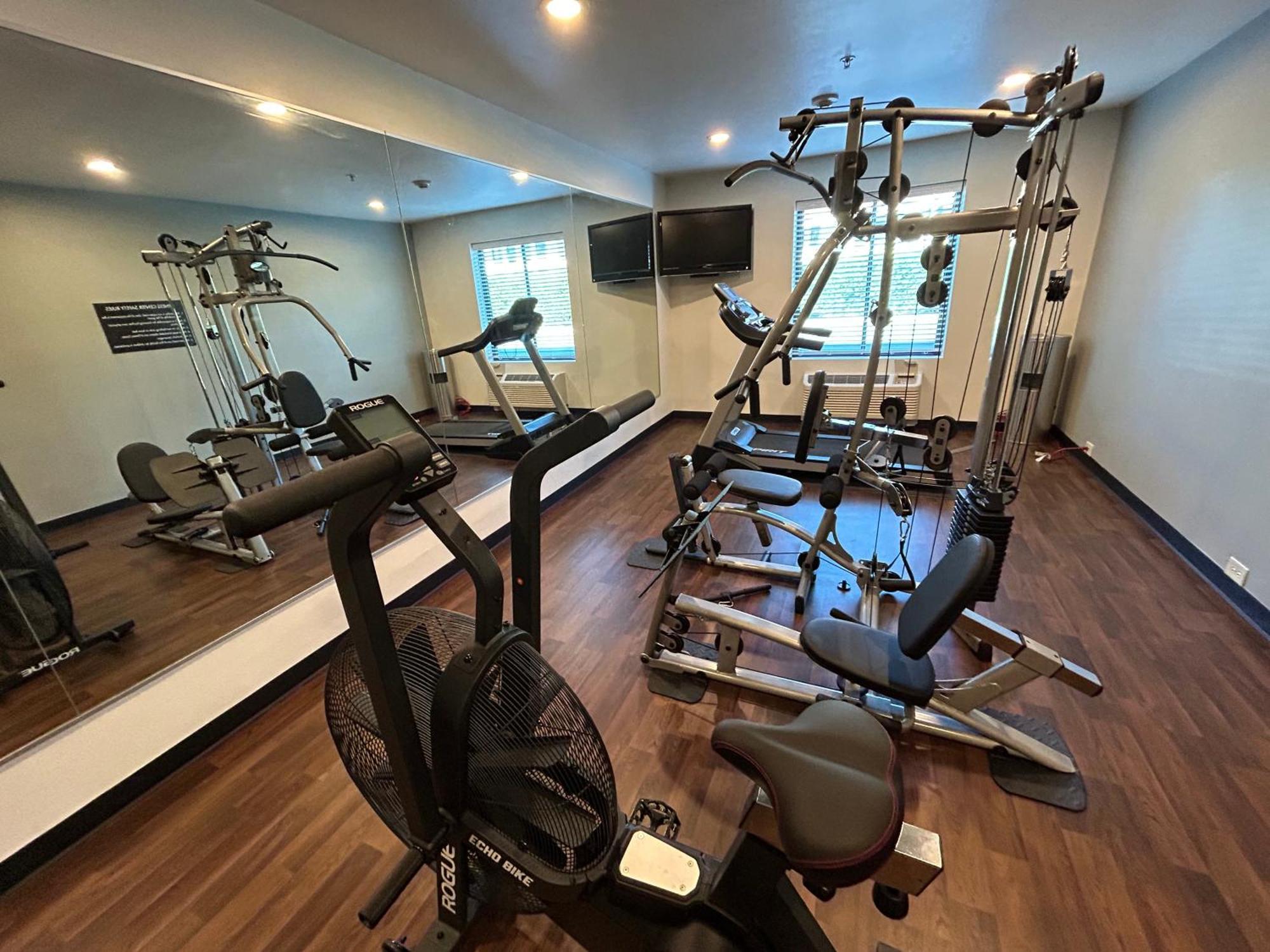 Sleep Inn&suites Hotel 3*